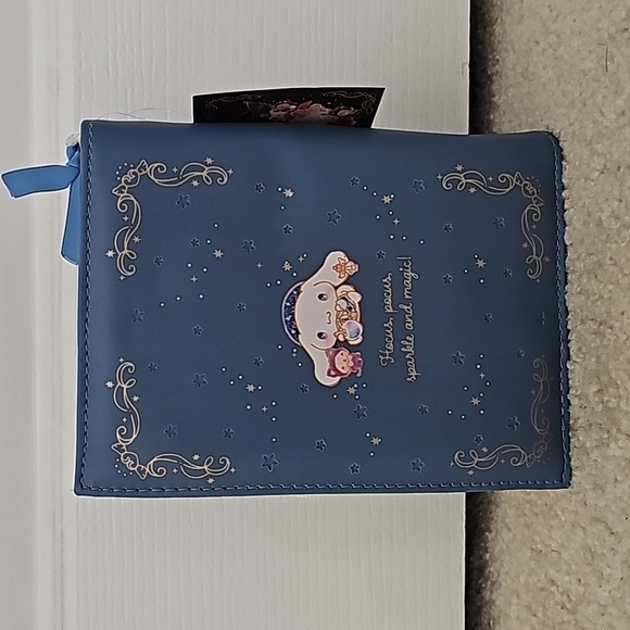 Cinnamoroll Make Up Pouch - Picture 2 of 6